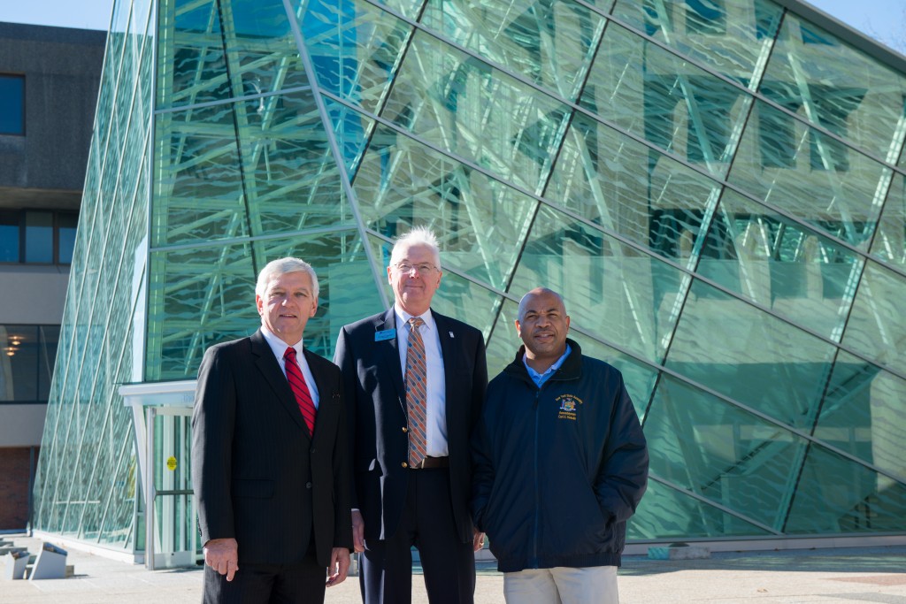 20151120-1_Campus Visit with Kevin Cahill and Speaker Heastie_139