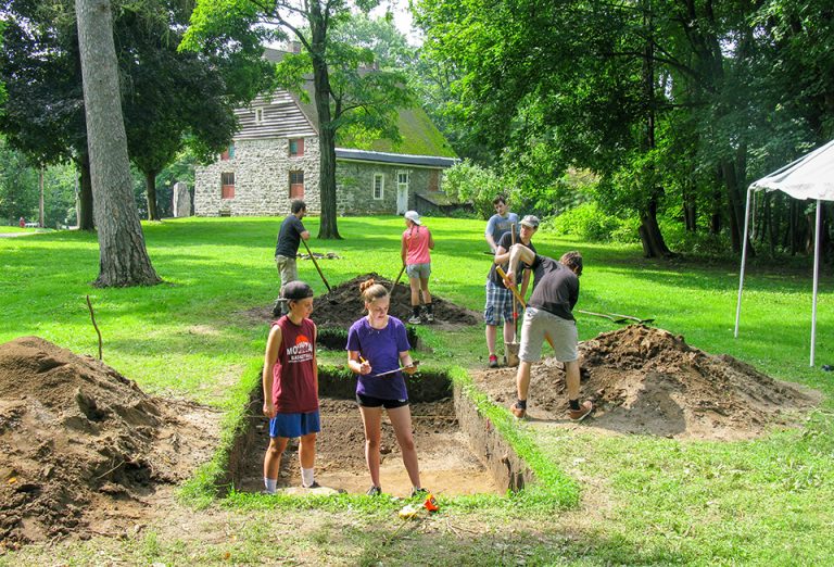 Amateur archaeologists wanted! Ninecredit summer course lets students