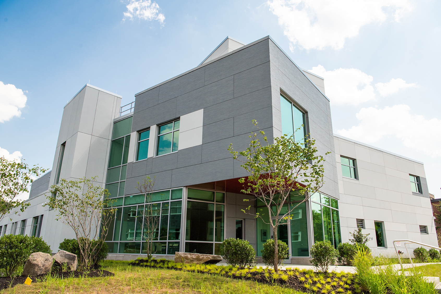 Engineering Innovation Hub at SUNY New Paltz awarded LEED Gold